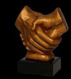 Statuetka odlewana - uścisk dłoni